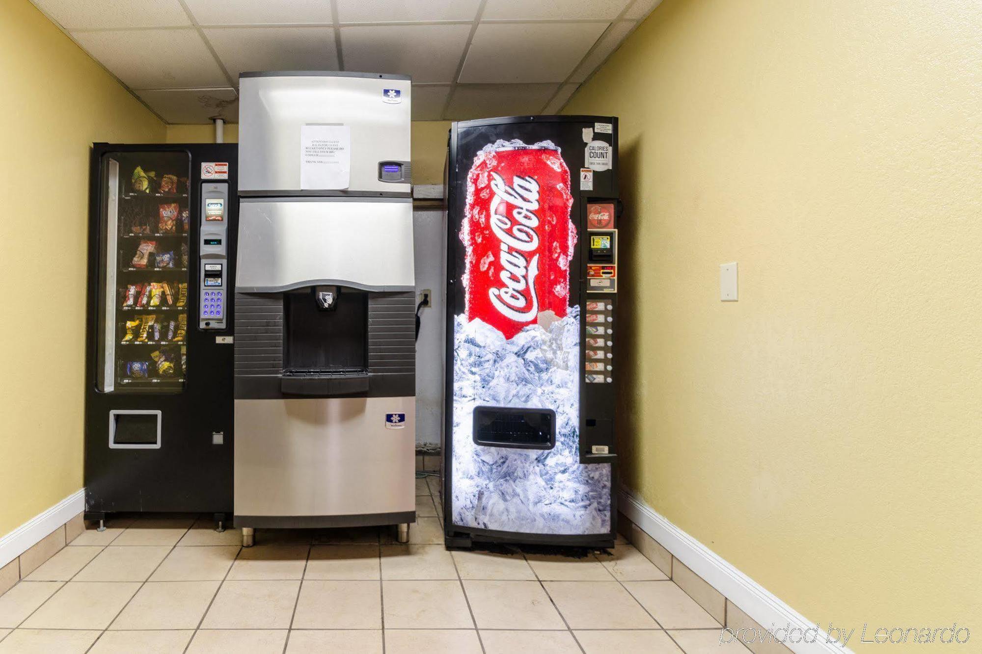 Rodeway Inn & Suites Jacksonville Near Camp Lejeune Екстер'єр фото